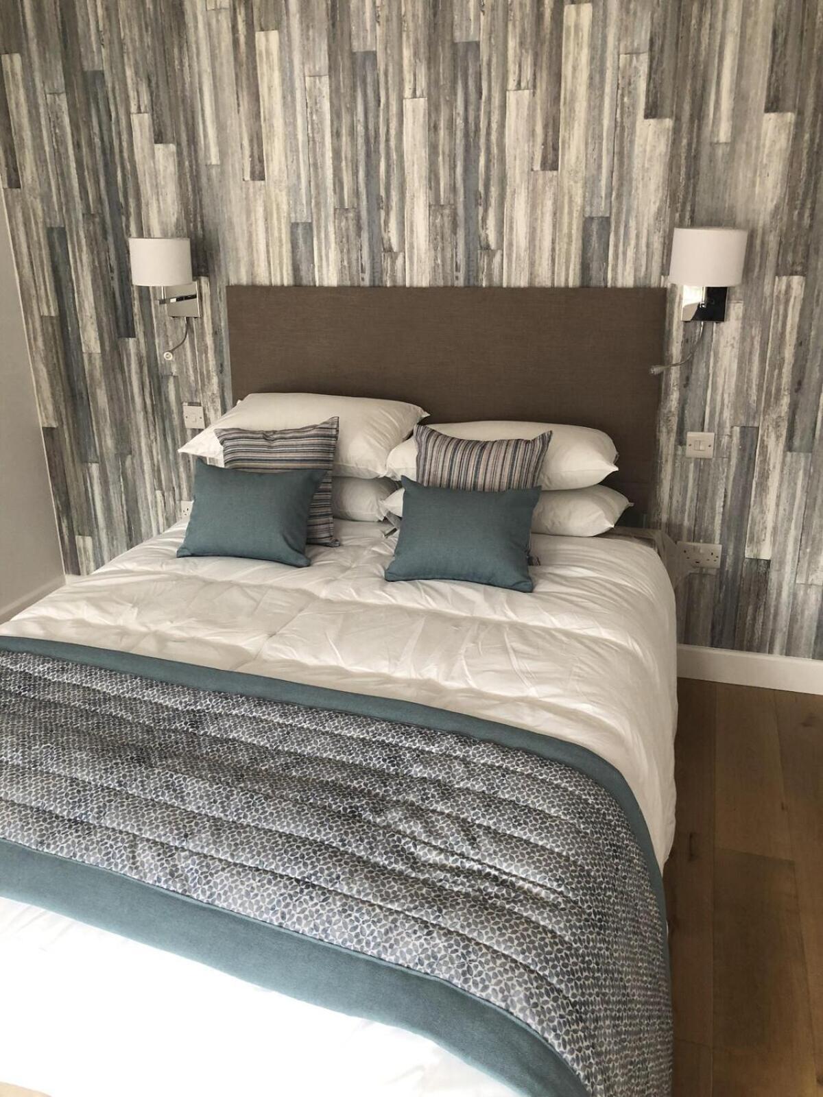 Hamilton Arms Suites Мидхерст Номер фото