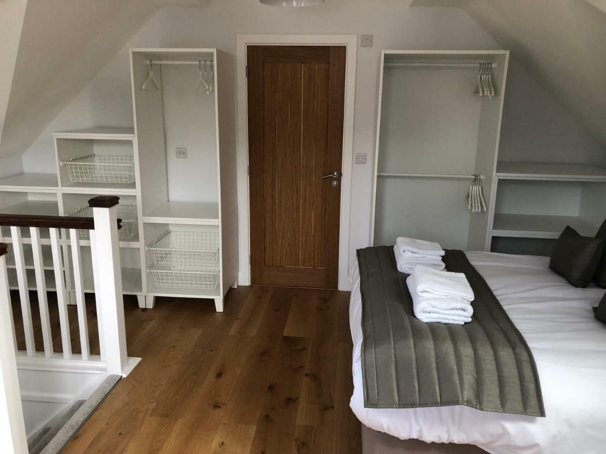 Hamilton Arms Suites Мидхерст Экстерьер фото